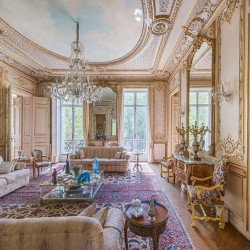 Apartment in Paris
